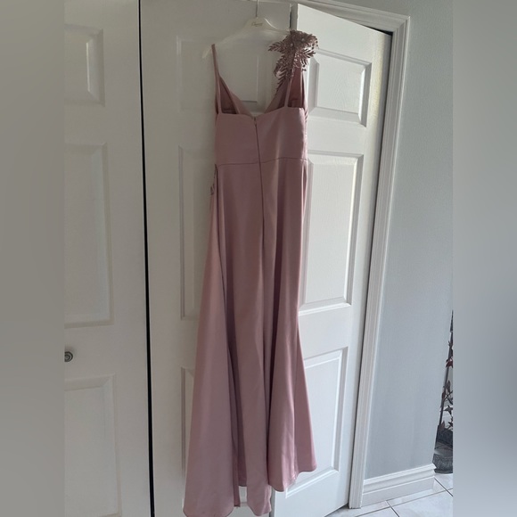 Pink dress - Picture 8 of 8